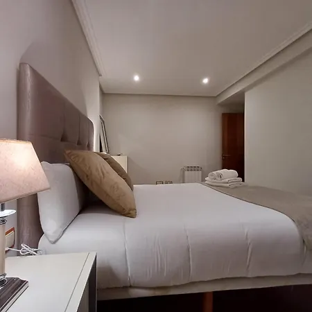 Bedoya - Amplio Y Moderno Piso En Pleno Centro De