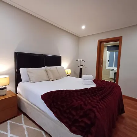 Bedoya - Amplio Y Moderno Piso En Pleno Centro De アパート コマルカ・デ・オウレンセ