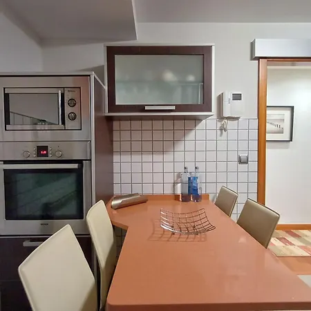 Bedoya - Amplio Y Moderno Piso En Pleno Centro De