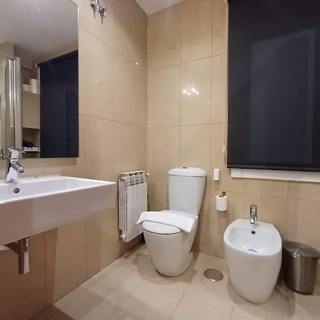 Bedoya - Amplio Y Moderno Piso En Pleno Centro De アパート *