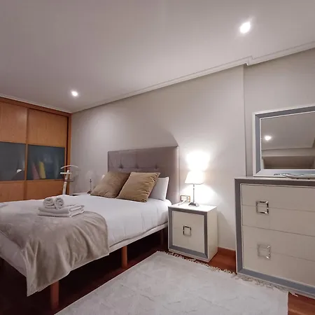 Bedoya - Amplio Y Moderno Piso En Pleno Centro De コマルカ・デ・オウレンセ